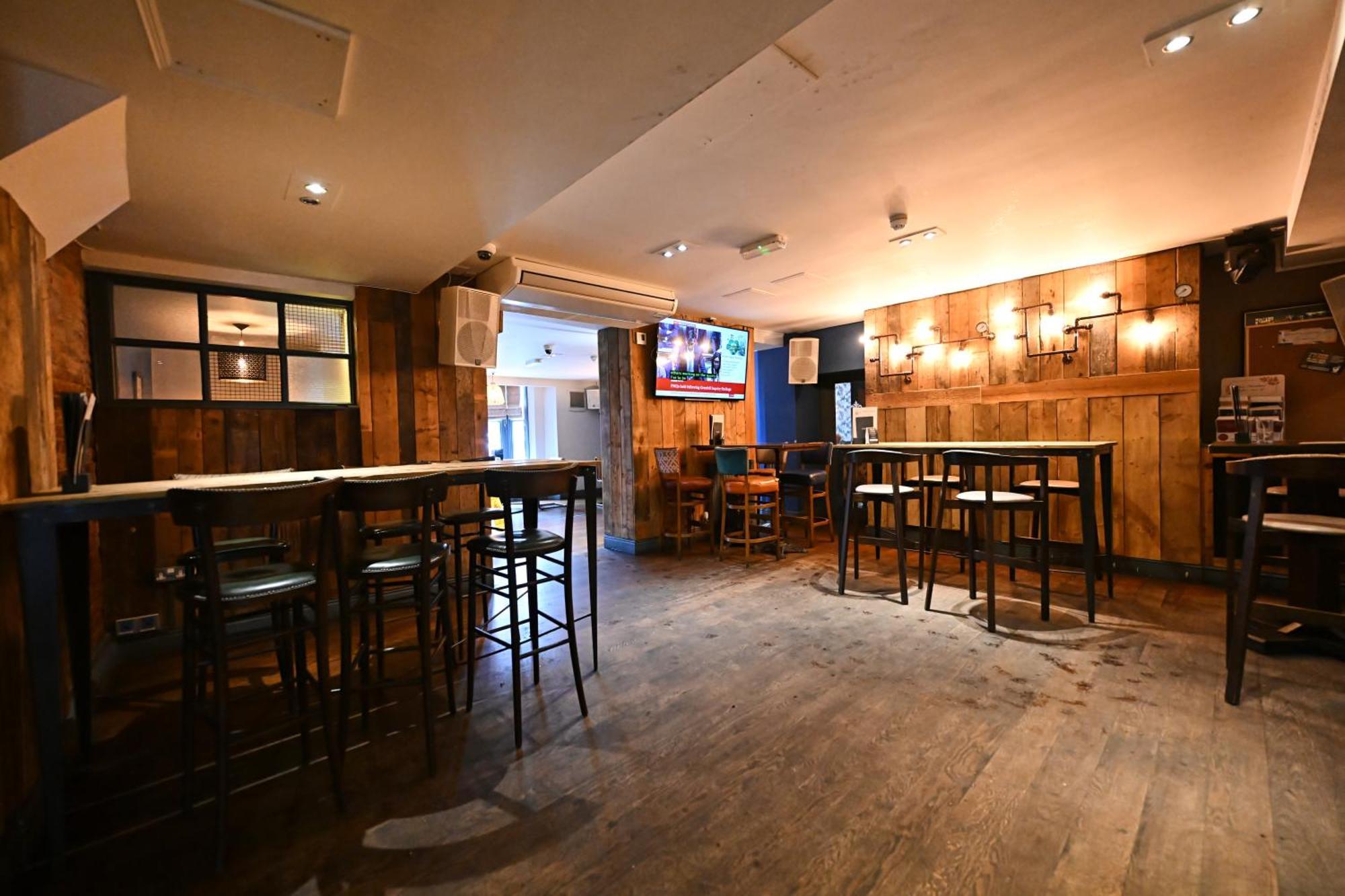 מלון בברלי The King'S Head מראה חיצוני תמונה