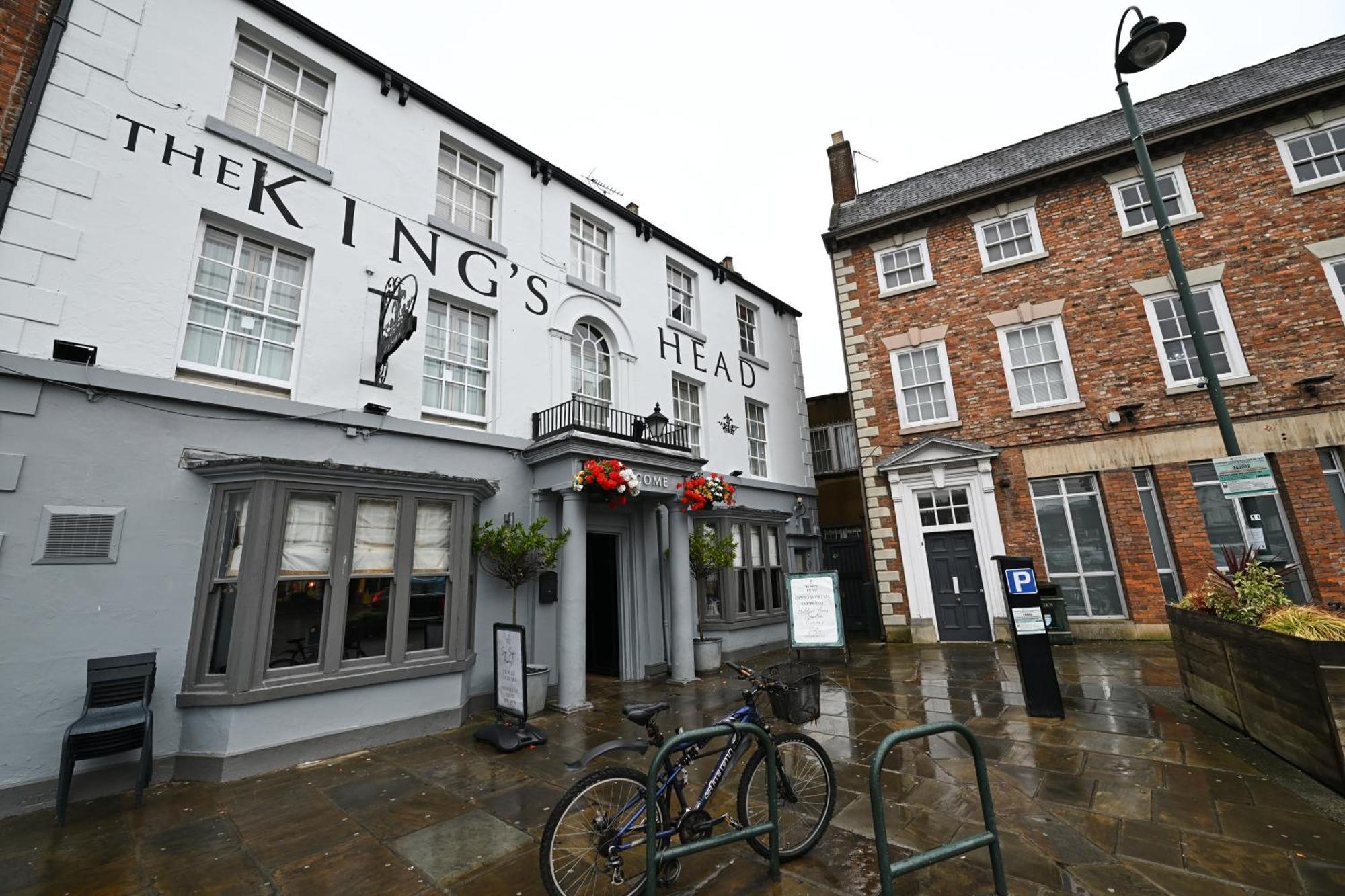 מלון בברלי The King'S Head מראה חיצוני תמונה